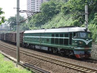 东风4型内燃机车